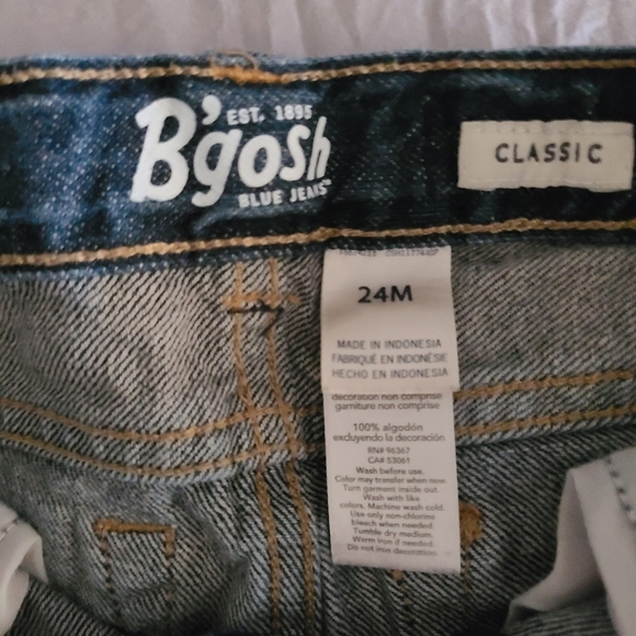 *Sold Elsewhere* 24M Oshkosh Outfit - Picture 6 of 6